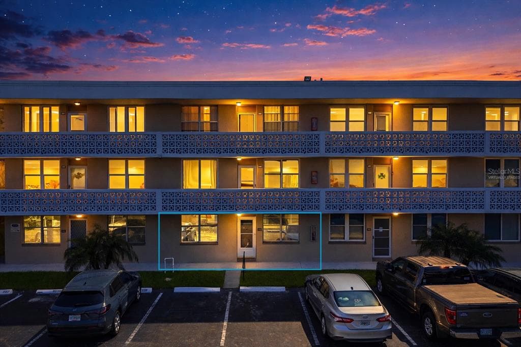 5095 BAY STREET NE # 110, ST PETERSBURG, FL 33703