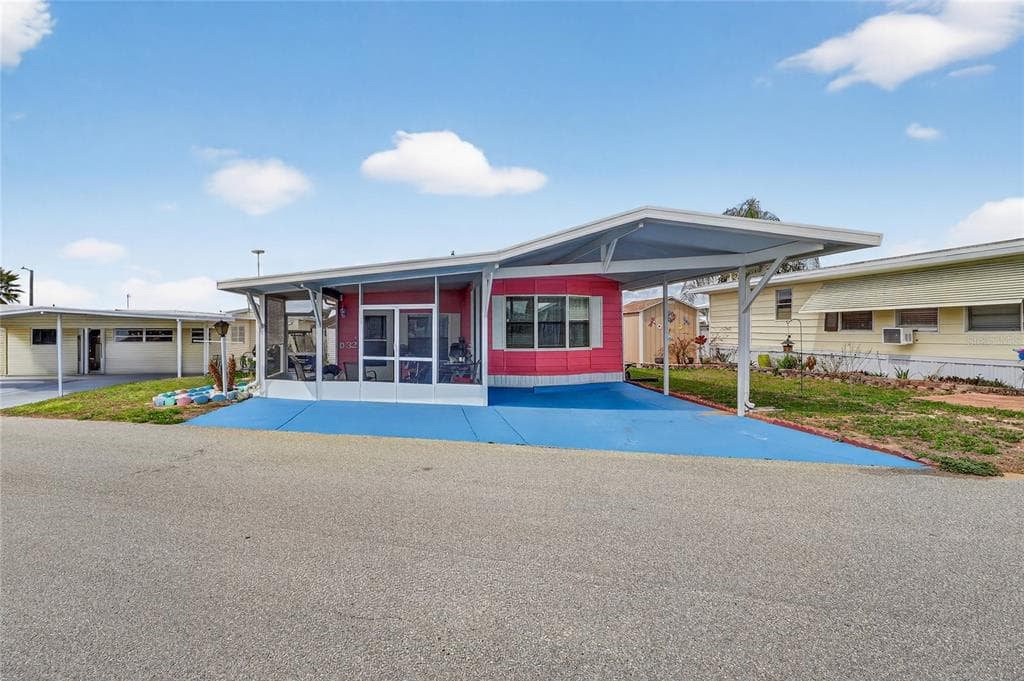 251 PATTERSON ROAD # D32, HAINES CITY, FL 33844