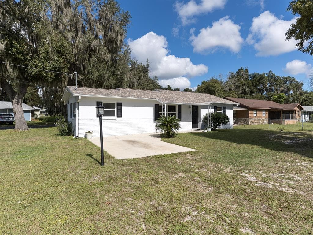 1314 CR 443, LAKE PANASOFFKEE, FL 33538