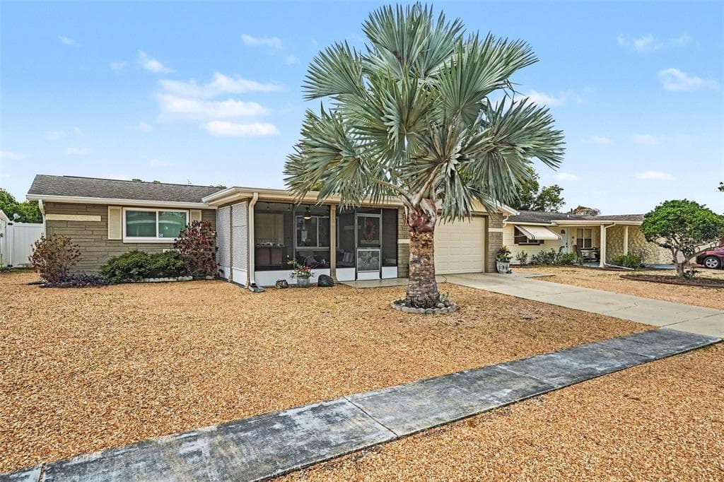 5828 1ST AVENUE, NEW PORT RICHEY, FL 34652