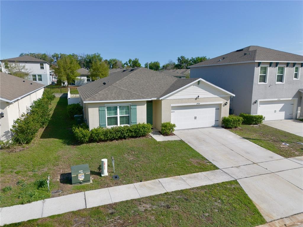 29320 ARMOYAN BOULEVARD, LEESBURG, FL 34748