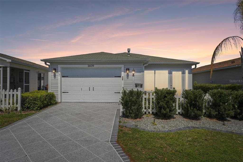 1609 GIBBES WAY, THE VILLAGES, FL 32162