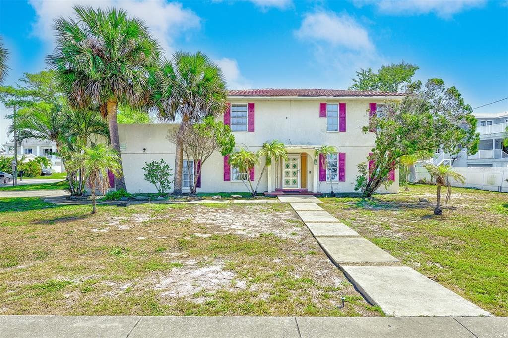 205 GULF BOULEVARD, BELLEAIR BEACH, FL 33786