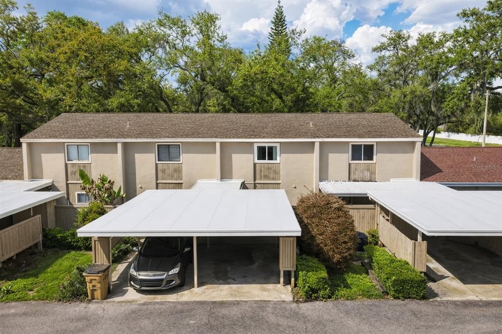 7912 CEDAR DRIVE # 7912, TEMPLE TERRACE, FL 33637