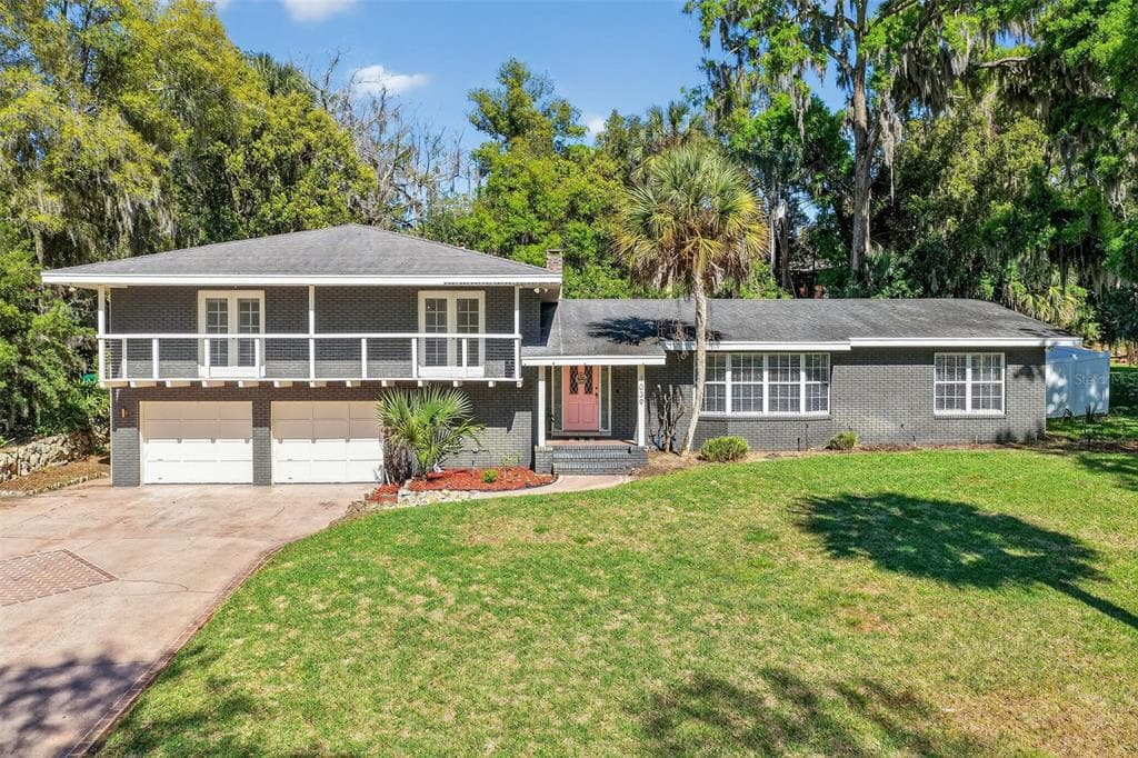 1039 LAKE GRACIE DRIVE, EUSTIS, FL 32726