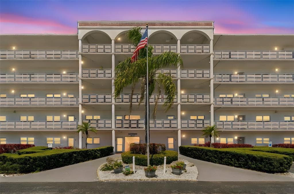 5501 80TH STREET N # 102, ST PETERSBURG, FL 33709