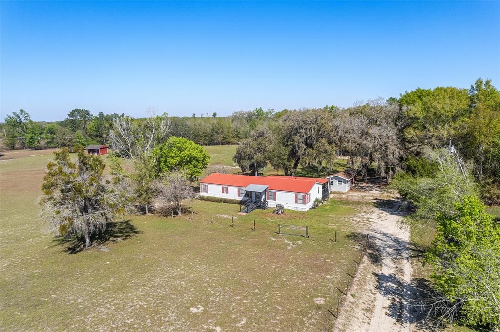 5600 SE 39TH STREET, TRENTON, FL 32693
