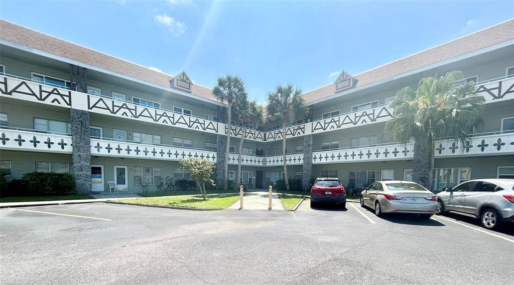2447 ECUADORIAN WAY # 73, CLEARWATER, FL 33763