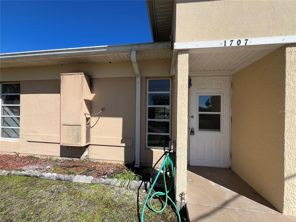 1707 CLUB CIRCLE # 1707, LAKESHORE, FL 33854