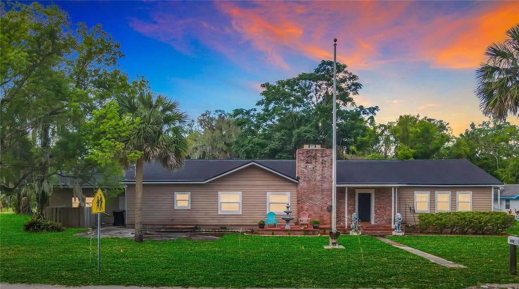 474 E UNIVERSITY AVENUE, ORANGE CITY, FL 32763