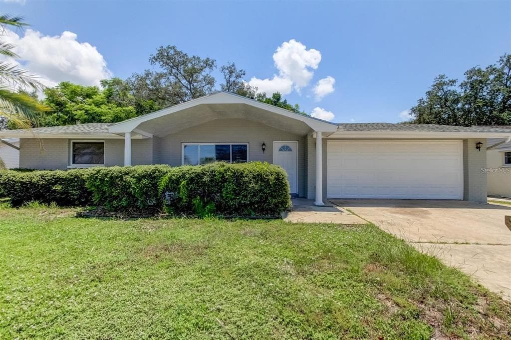 7144 FAIRFAX DRIVE, PORT RICHEY, FL 34668