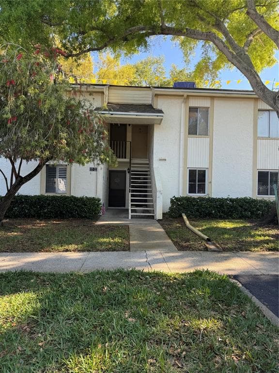 109 PINE COURT, OLDSMAR, FL 34677