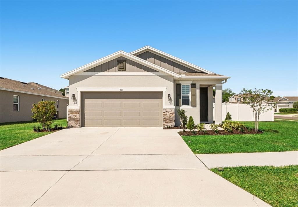 891 BLUE CREEK DRIVE, HAINES CITY, FL 33844