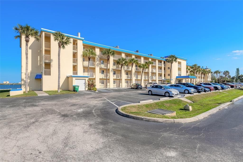 3131 S RIDGEWOOD AVENUE # 101, SOUTH DAYTONA, FL 32119