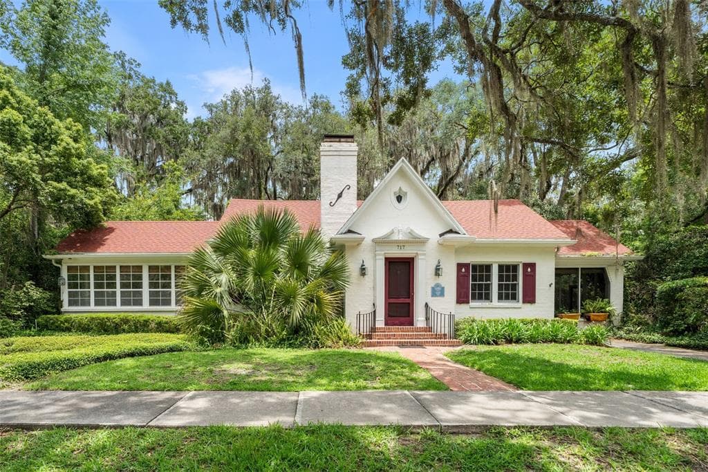 717 NE BOULEVARD, GAINESVILLE, FL 32601