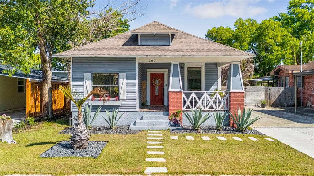 200 E FERN STREET, TAMPA, FL 33604