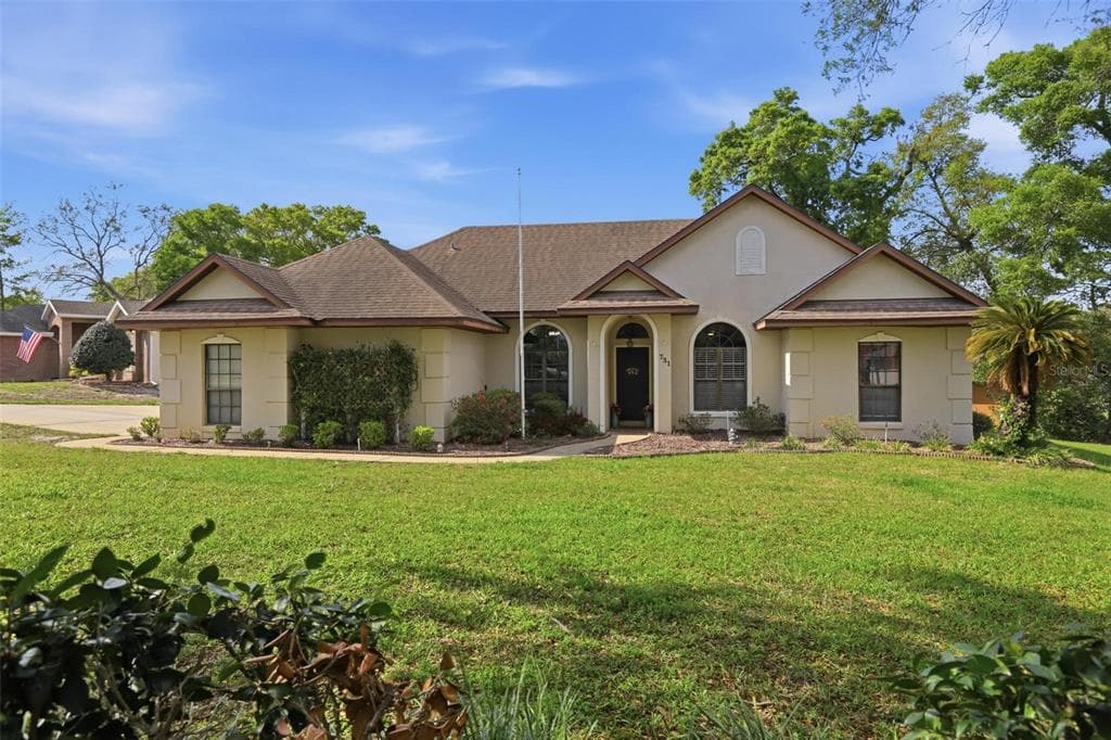 731 EDGEWILD COURT, ORANGE CITY, FL 32763