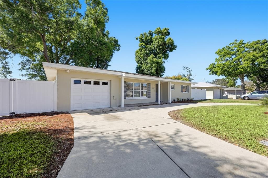 1817 HUNT LANE, CLEARWATER, FL 33764