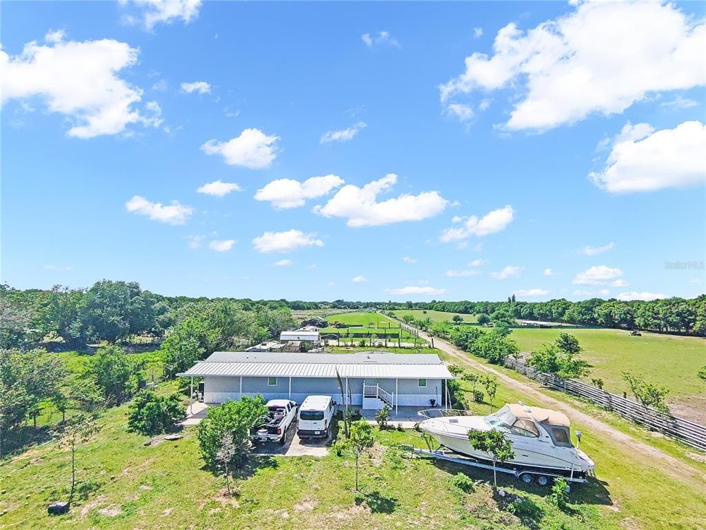 1321 BLUFF HAMMOCK ROAD, LORIDA, FL 33857