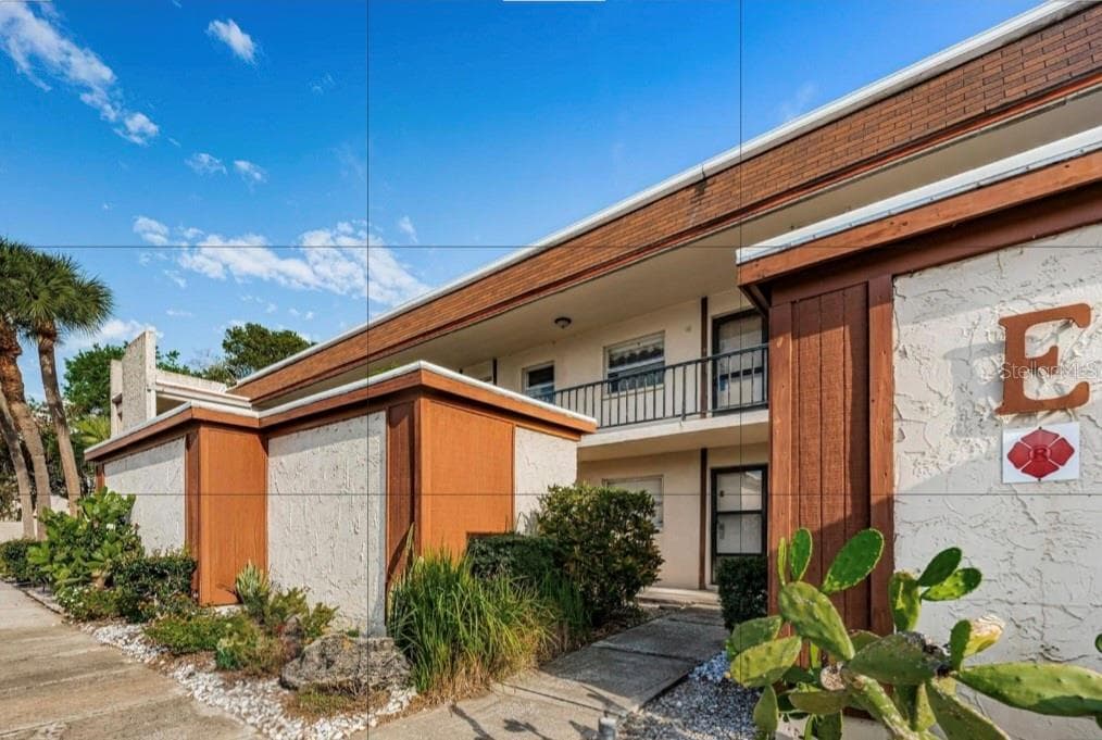 2750 E BAY DRIVE # 10E, LARGO, FL 33771