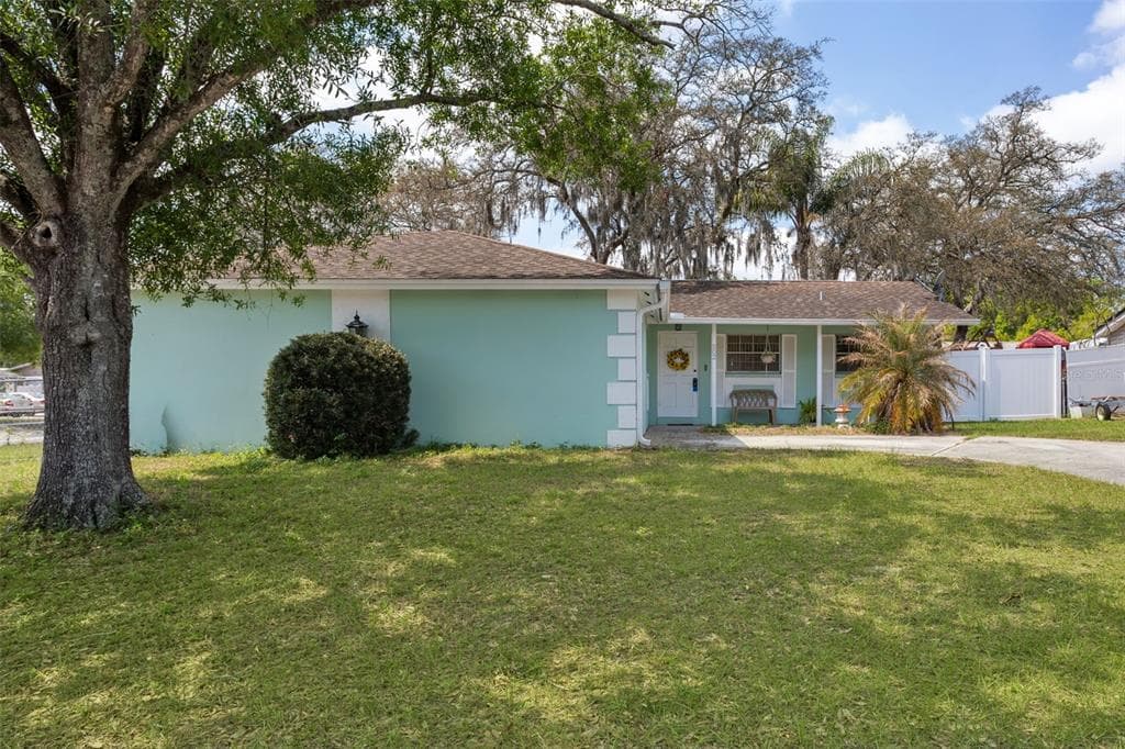 502 AVOCADO CIRCLE, BRANDON, FL 33510