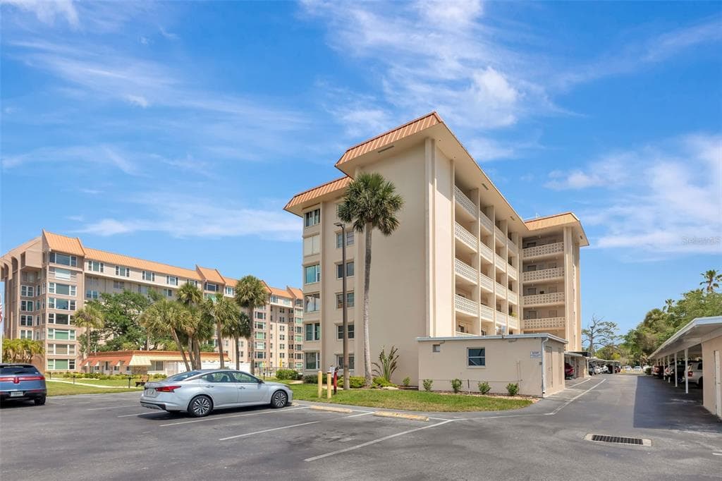 620 EDGEWATER DRIVE # 102, DUNEDIN, FL 34698