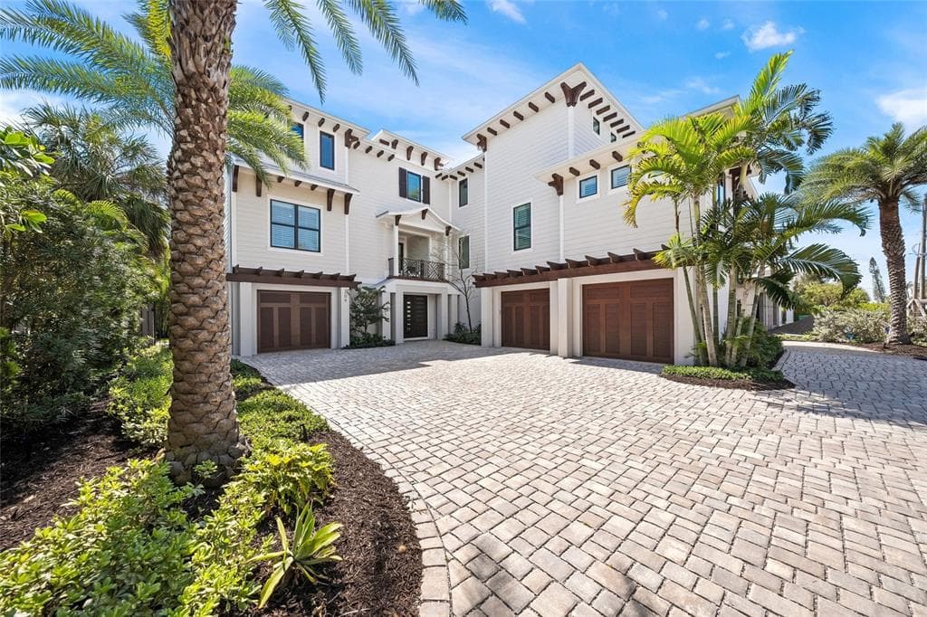 209 WILLOW AVENUE, ANNA MARIA, FL 34216