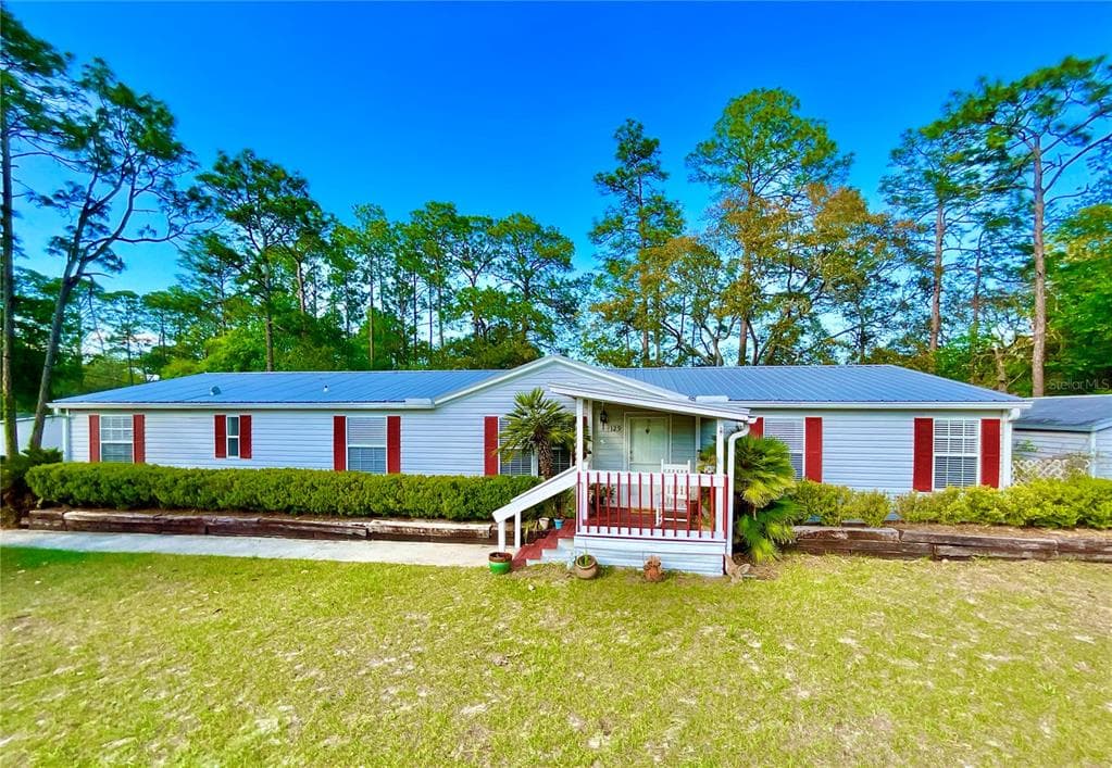 129 CRYSTAL LAKE DRIVE, MELROSE, FL 32666