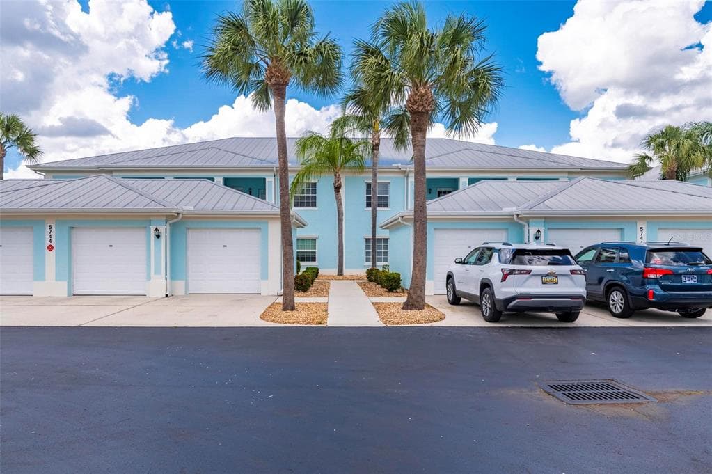 5744 SABAL TRACE DRIVE # 201, NORTH PORT, FL 34287