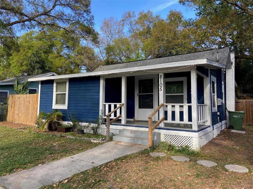 8105 N 12TH STREET, TAMPA, FL 33604