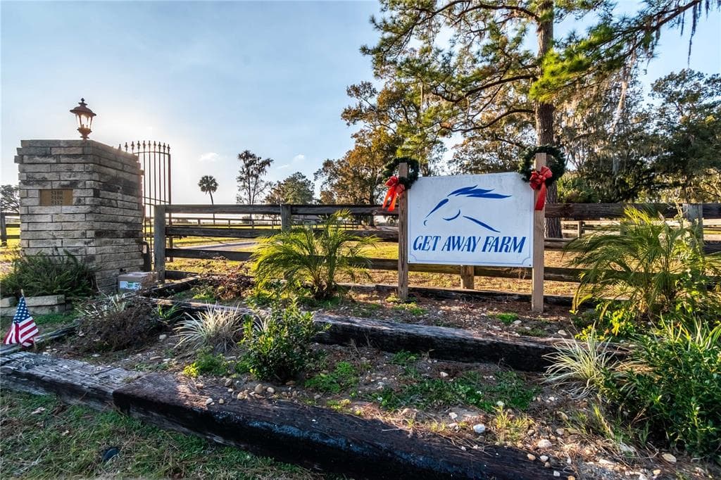 5100 W HWY 329, REDDICK, FL 32686