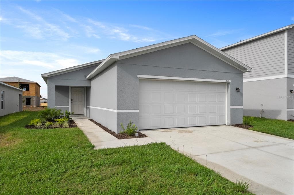 2048 GOLDEN BEAK DRIVE, EAGLE LAKE, FL 33839