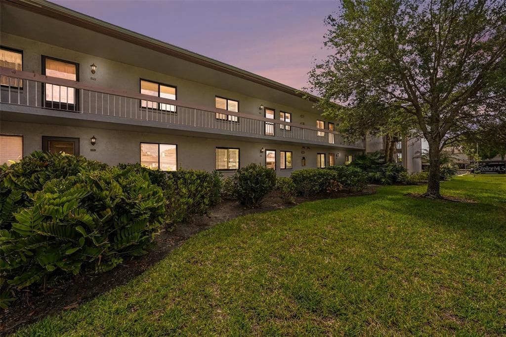 172 LAKEVIEW WAY # 172, OLDSMAR, FL 34677