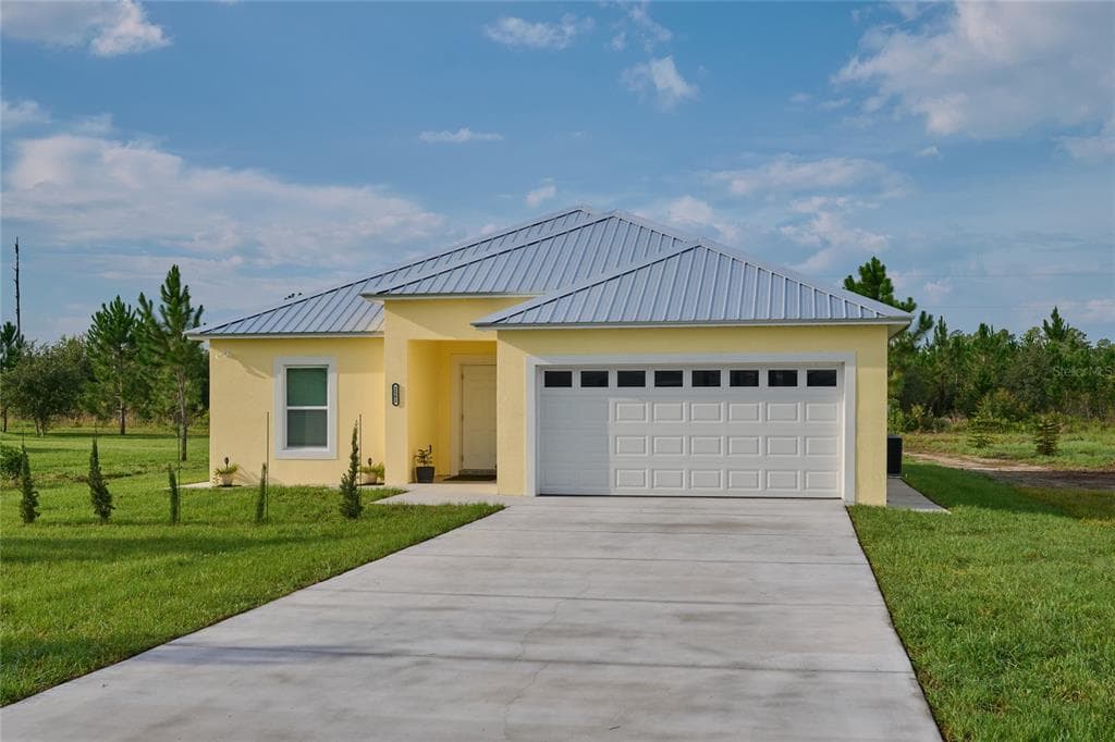 2581 POINCIANA DRIVE, INDIAN LAKE ESTATES, FL 33855