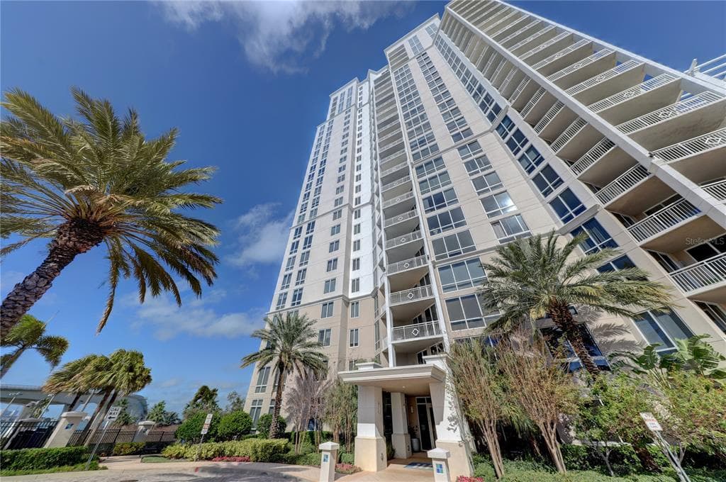 331 CLEVELAND ST # #301, CLEARWATER, FL 33755