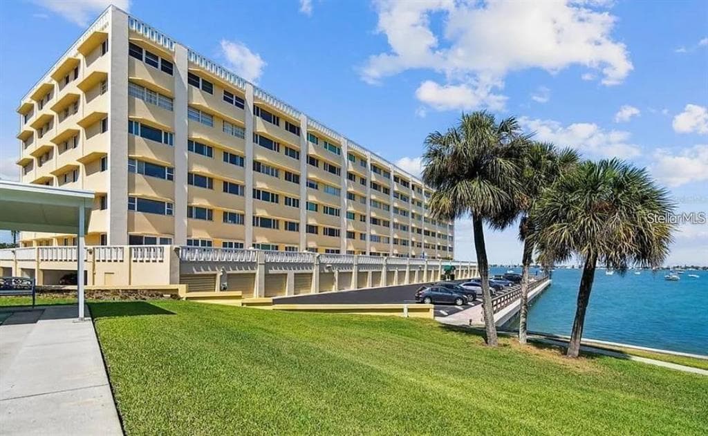 100 BLUFF VIEW DRIVE # 308A, BELLEAIR BLUFFS, FL 33770