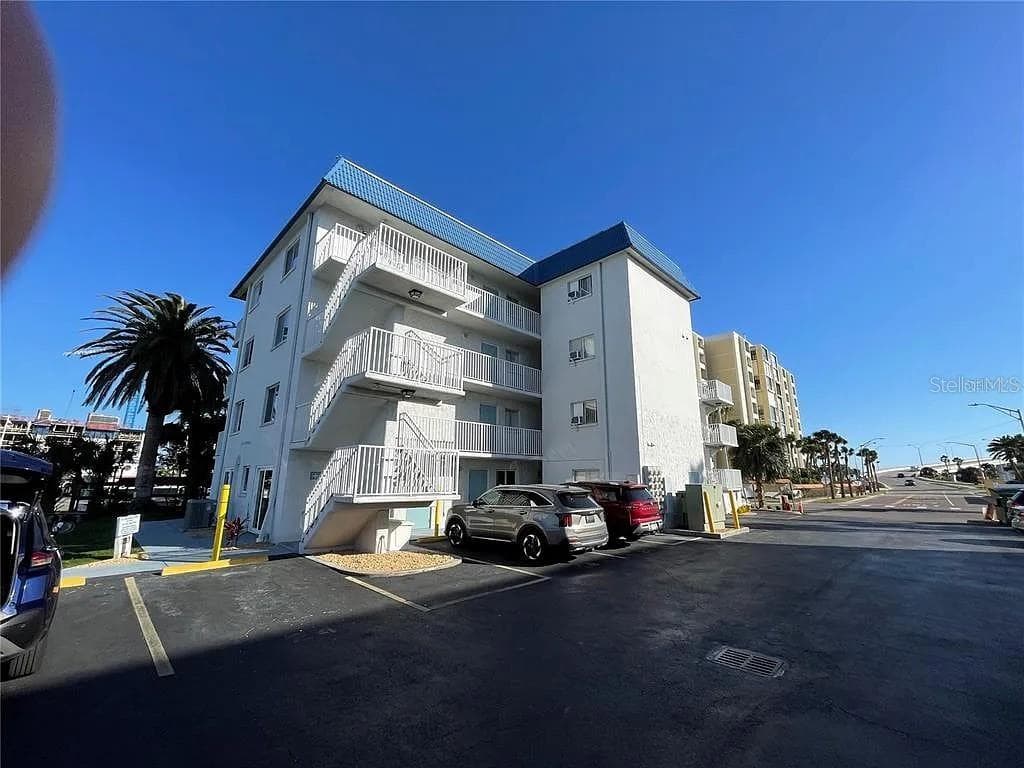 800 BAYWAY BOULEVARD # 26, CLEARWATER BEACH, FL 33767