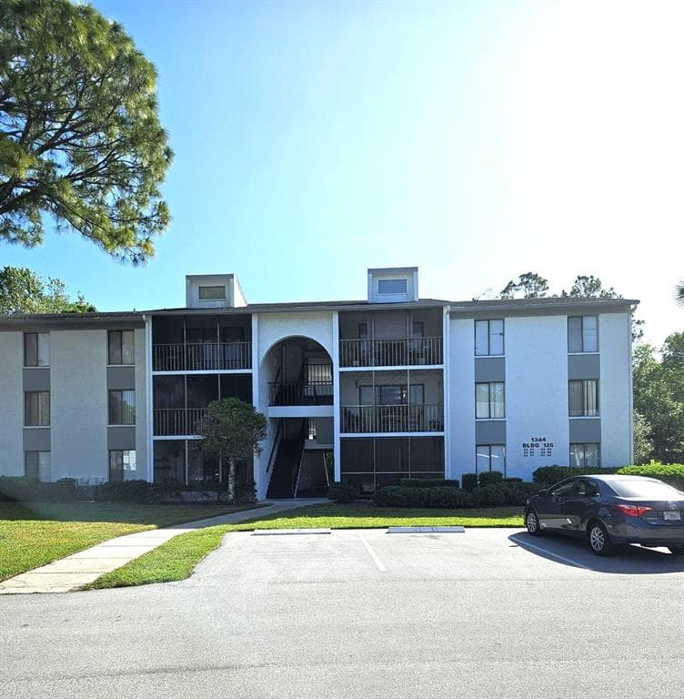 1344 PINE RIDGE CIRCLE E # E3, TARPON SPRINGS, FL 34688