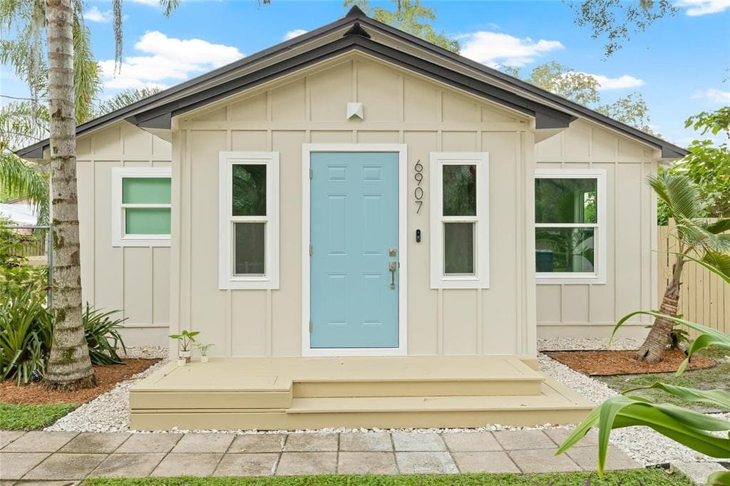 6907 20TH STREET, TAMPA, FL 33610