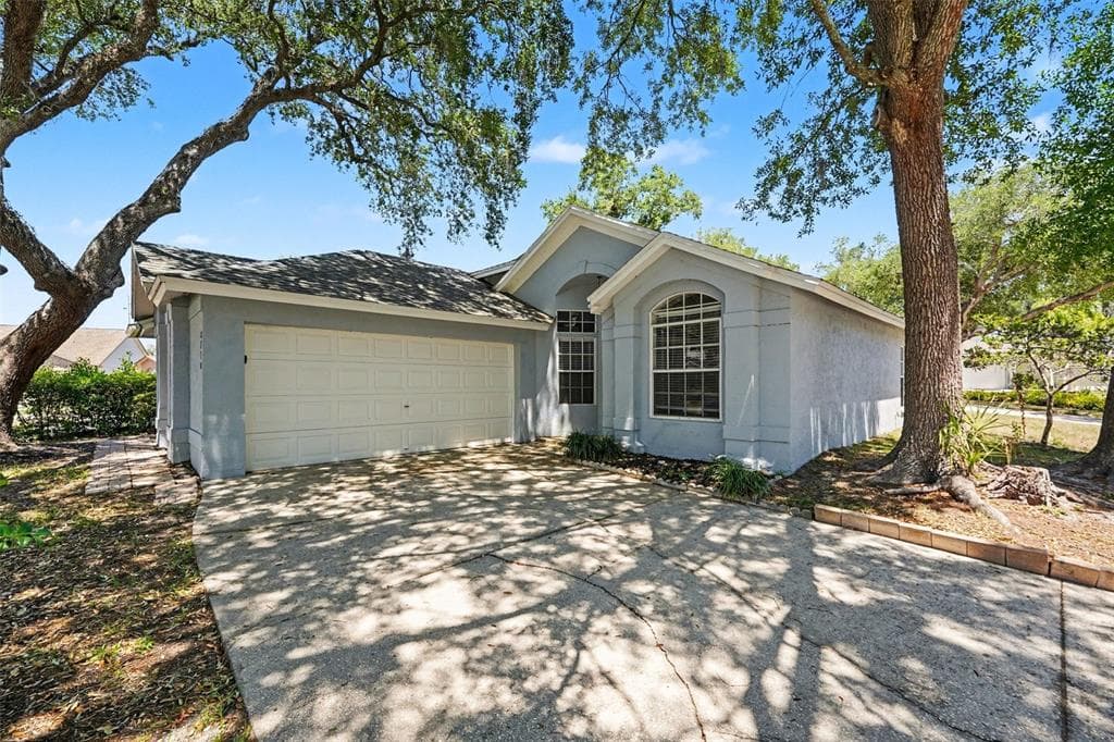 8710 TRIPLE OAKS ROAD, TEMPLE TERRACE, FL 33637