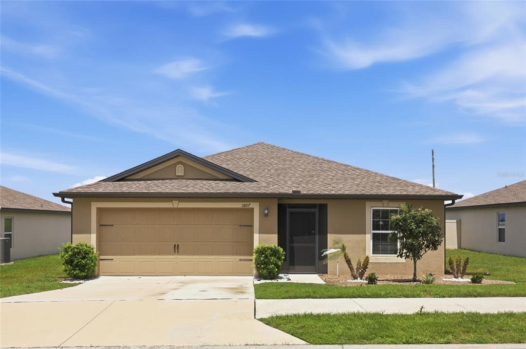 1607 SWAN LAKE CIRCLE, DUNDEE, FL 33838