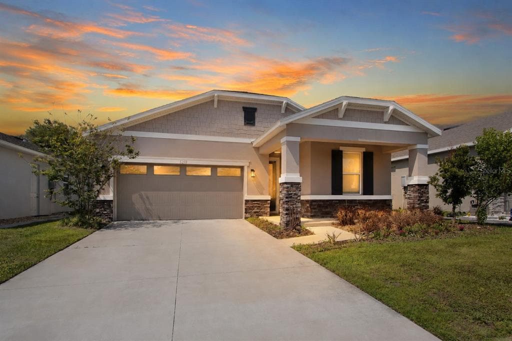 5208 MEADOW SONG DRIVE, OKAHUMPKA, FL 34762