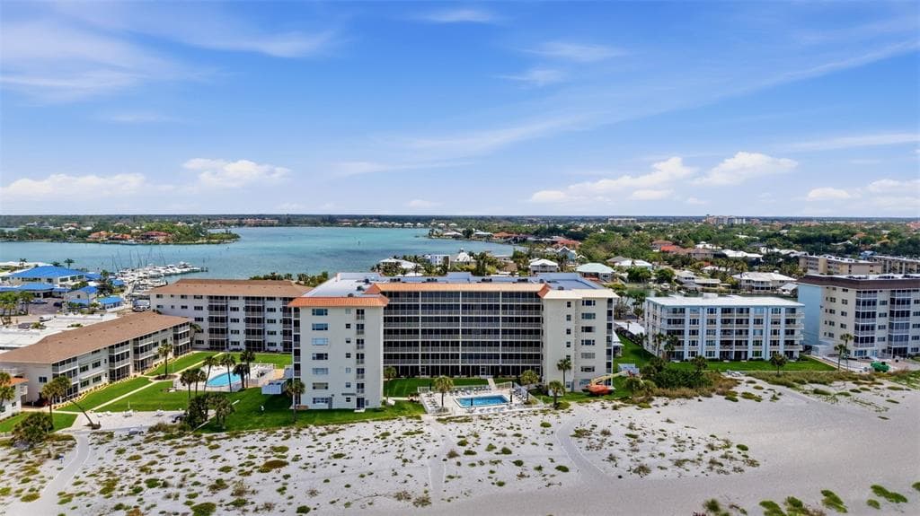 1150 TARPON CENTER DRIVE # 304, VENICE, FL 34285
