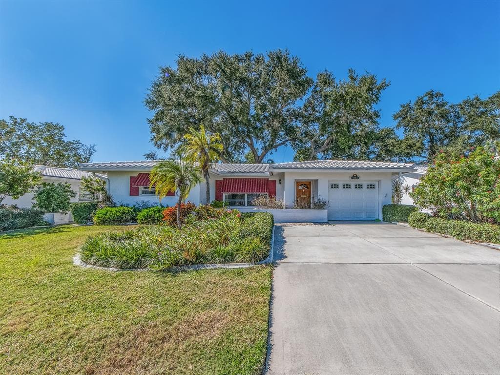 9234 141ST STREET, SEMINOLE, FL 33776