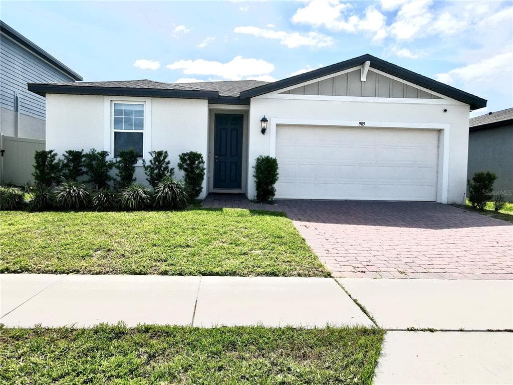 909 CAMBRIDGE DRIVE, WINTER HAVEN, FL 33881