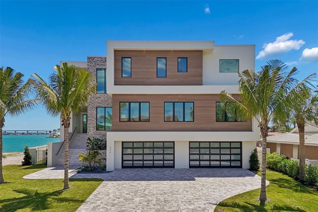 236 HOWARD DRIVE, BELLEAIR BEACH, FL 33786