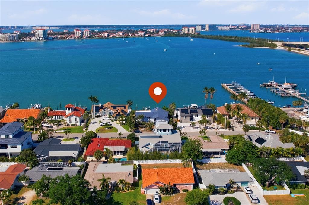 155 1ST STREET W, TIERRA VERDE, FL 33715