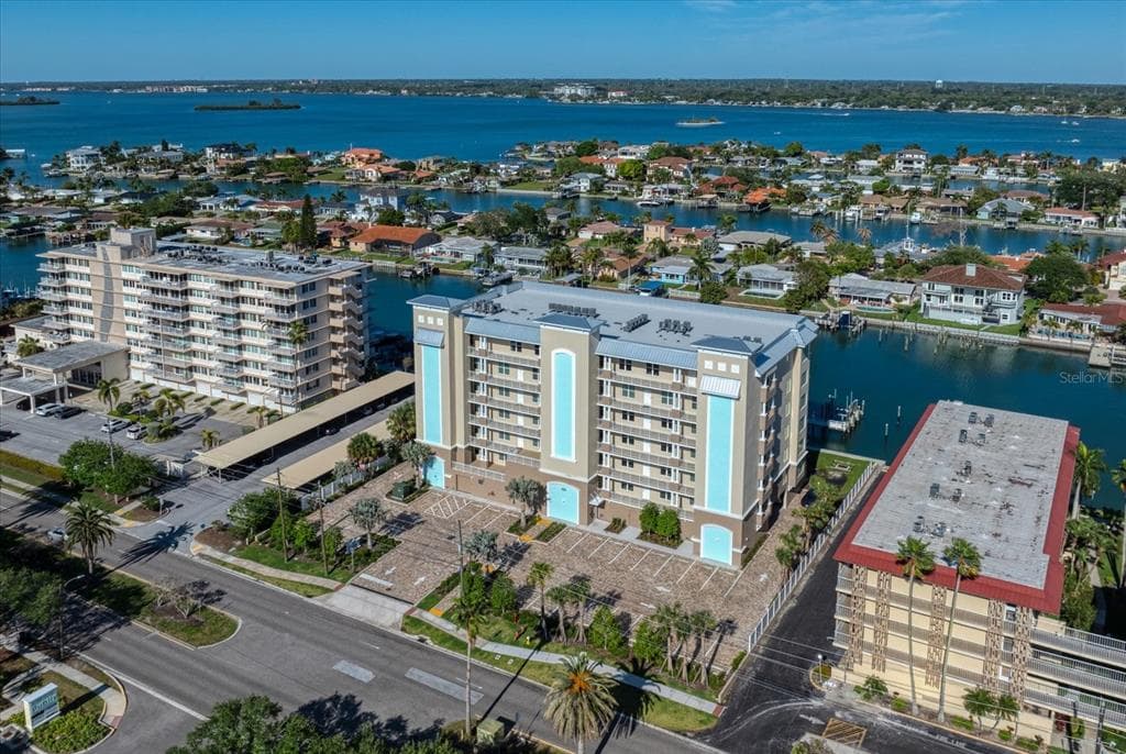 125 ISLAND WAY # 402, CLEARWATER BEACH, FL 33767