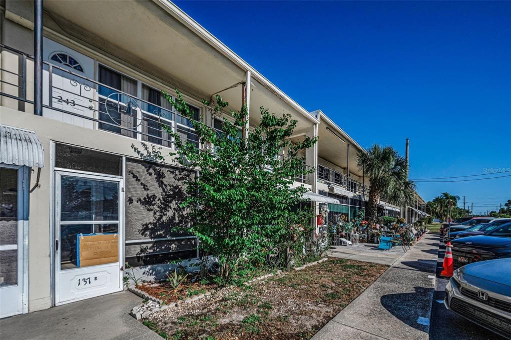 4051 58TH STREET N # 243, KENNETH CITY, FL 33709