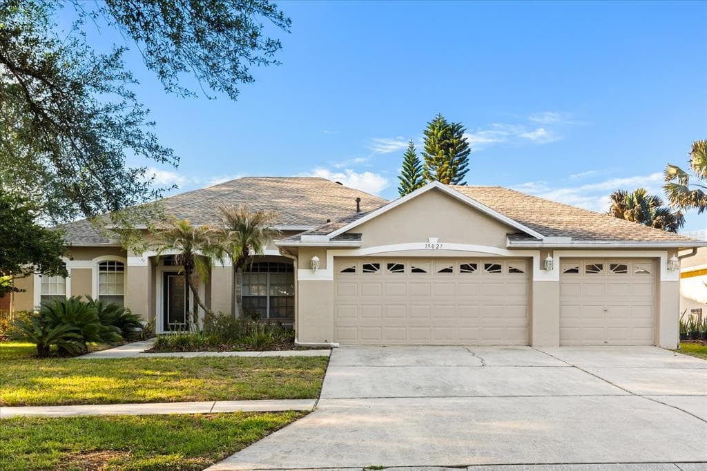 19027 DOVE CREEK DRIVE, TAMPA, FL 33647